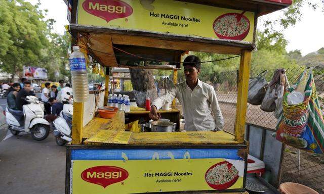 File photo of a vendor working at a roadside Maggi noodles eatery in Ahmedabad