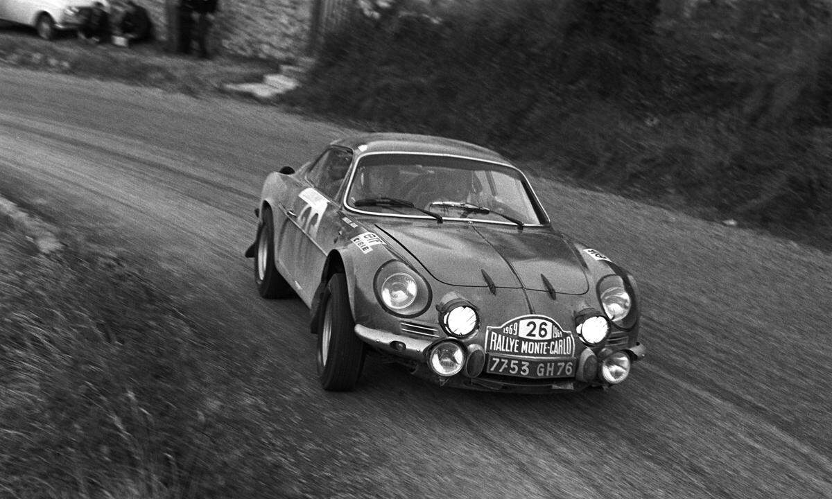 Rallye Monte Carlo, 1969: Jean Vinatier auf Alpine A110 (1300) wurde Dritter, das Rennen gewann Bjorn Waldegard auf Porsche 911 S.
