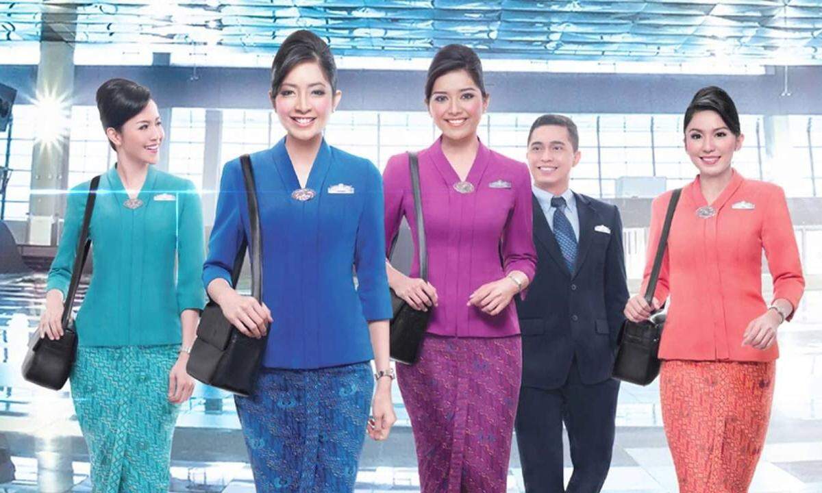 Die tropischen Kebaya-Uniformen von Garuda Indonesia haben sich heuer in dem Ranking von worldairlineawards durchgesetzt. 