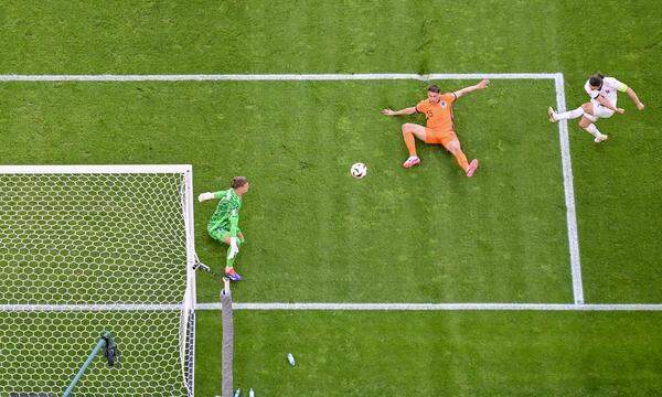 Marcel Sabitzer trifft gegen die Niederlande.