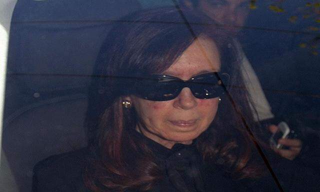 HirnhautOP Argentiniens Praesidentin Kirchner