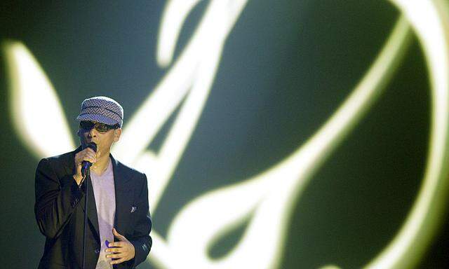 German singer Xavier Naidoo performs during the Echo Music Awards ceremony in Berlin