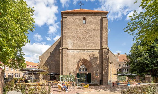 Manches Hotel hat eine Kirche in seiner DNA, so etwa das originelle Bunk in Amsterdam. 