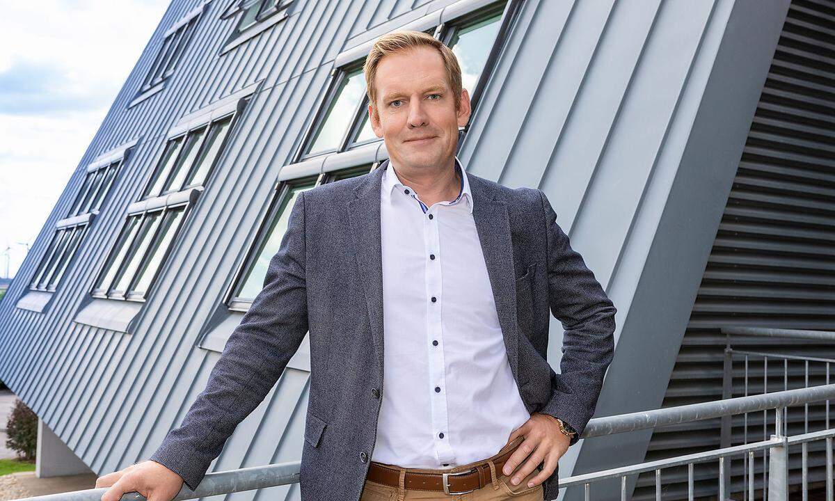 Georg Himmelstoß ist neuer Geschäftsführer des Dachfensterherstellers Velux Österreich. Der gebürtige Oberösterreicher (42) war zuletzt mehrere Jahre als CEO von JELD-WEN („Dana Türen“) tätig.