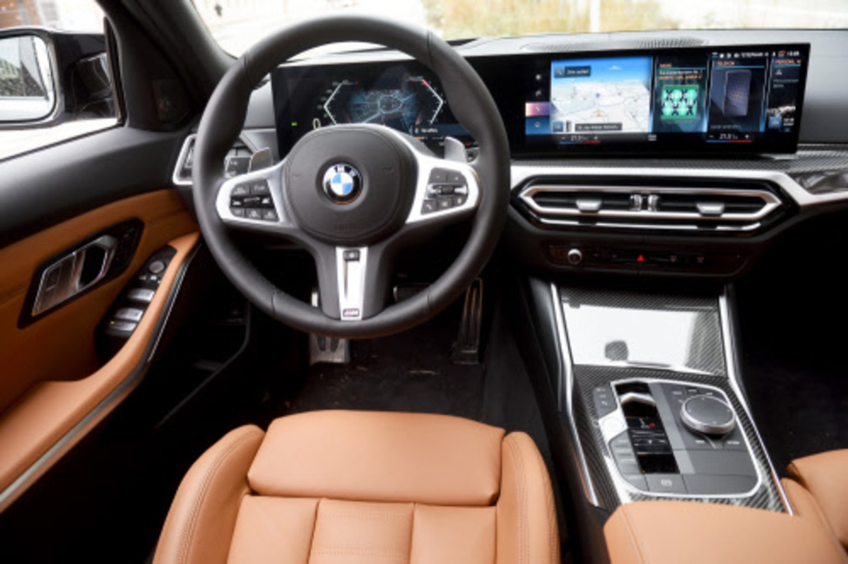 Viel besser kann man kaum sitzen: Sportlichkeit stets auf Abruf, primär aber ergonomisch perfekt und komfortabel für lange Strecken. 