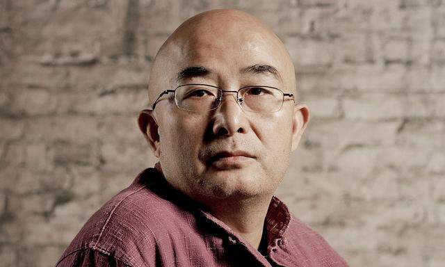 Der in Sichuan geborene Autor Liao Yiwu flüchtete 2011 aus China. Er lebt seither in Berlin.