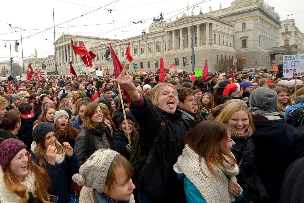 Die Änderungen bei der Zentralmatura, die die VP-nahen Schülerunion ausgehandelt hat, gehen linken Schülervertretern nicht weit genug.