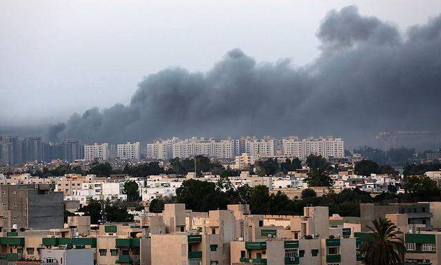 Fajr Libya eroberte nach eigenen Angaben Flughafen in Tripolis 