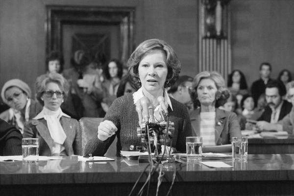 Carter betrat das Weiße Haus auf dem Höhepunkt der Frauenbewegung. Sie setzte sich energisch für den Equal Rights Amendment und für die Beteiligung von Frauen auf allen Regierungsebenen ein, von der Ehrengarde im Weißen Haus bis zur Justiz des Obersten Gerichtshofs. 