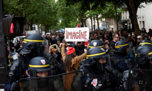 Demonstration gegen die extreme Rechte in Paris. 