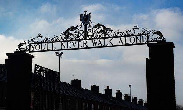 Liverpools berühmtester Eingang: Der „Bill Shankly Gate“ an der Anfield Road.