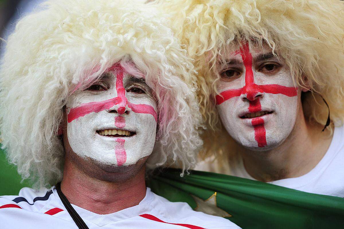 Die Fans freuten sich auf ein Fest zweier ehemaliger Großmächte im Fußball: England traf im ersten Spiel der Gruppe D auf Favorit Frankreich.
