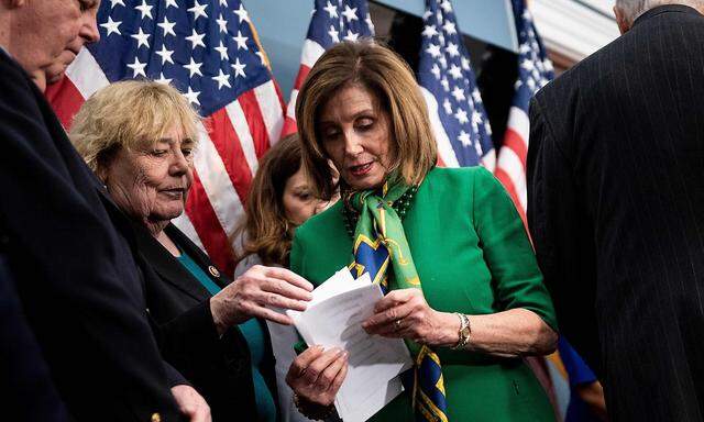 Nancy Pelosi kündigte an, die Ankagepunkte an den Senat übergeben zu wollen.