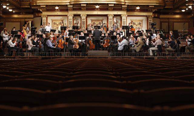 Jansons of Latvia conducts the Vienna Philharmonic Orchestra during a rehearsal for the traditional New Year's Concert in the Golden Hall of the Vienna Musikverein in Vienna