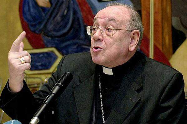 Der neue Kardinal hat jüngst für Schlagzeilen gesorgt. Die Staatsanwaltschaft ermittelt gegen den früheren Erzbischof von Pamplona. Der Grund: Er hatte Homosexualität als mangelhafte Form der Sexualität bezeichnet, die korrigiert werden könne.