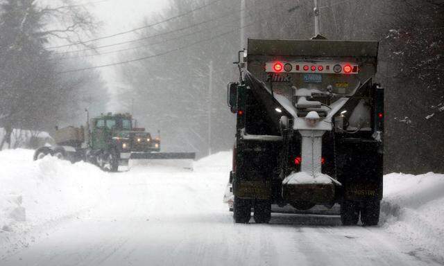 USA SNOWSTORM