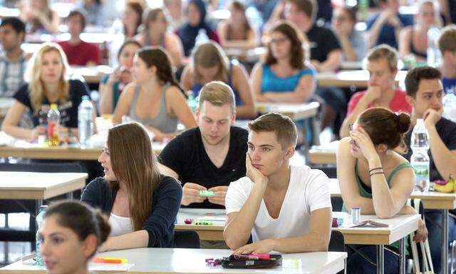 Das Medizinstudium ist begehrt: 8364 Bewerber kämpften am 5. Juli um 1500 Studienplätze.