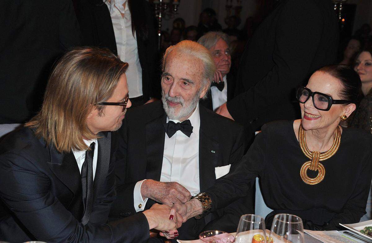 ... Schauspieler Christopher Lee und seine Frau Birgit Kroencke.