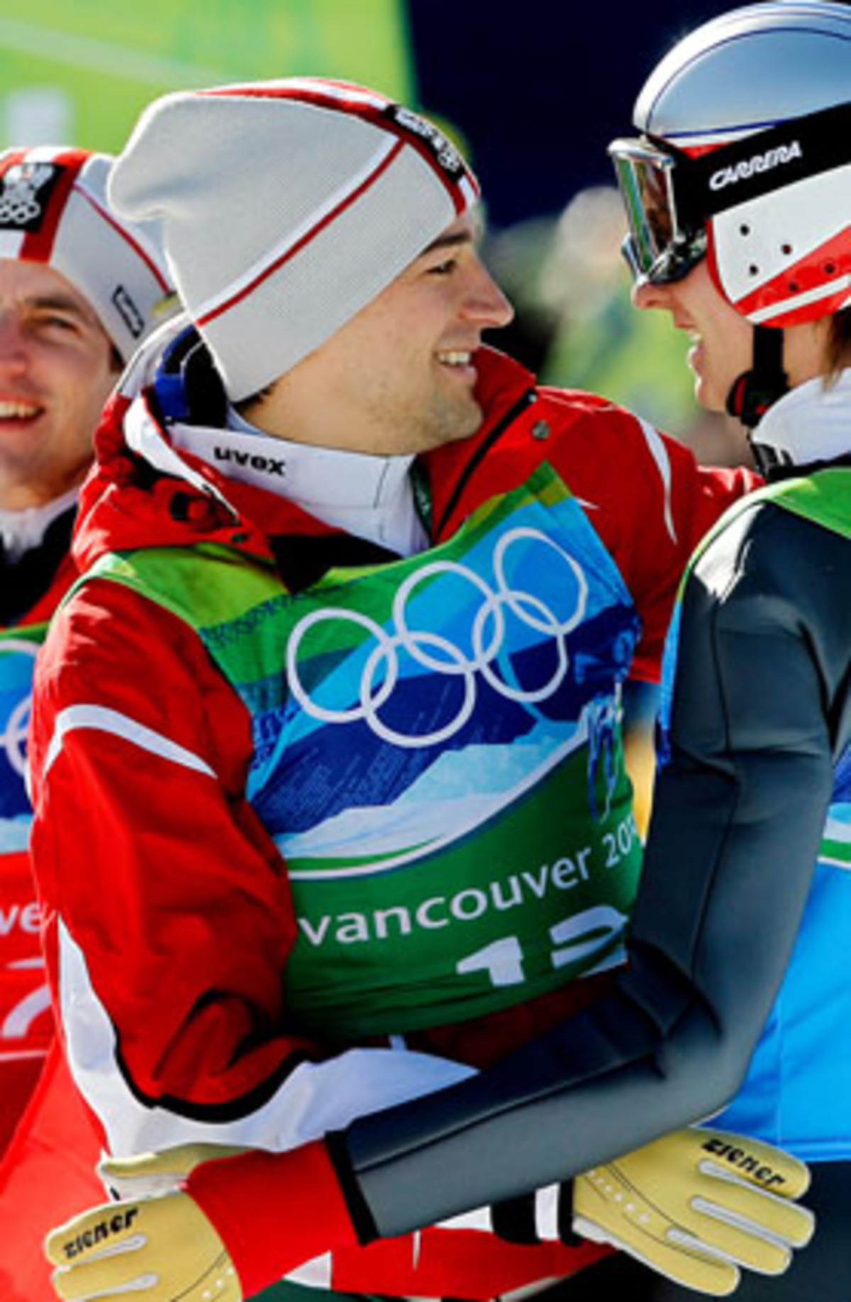 Mit dem Skisprung-Team-Gold in Vancouver stieß der Tiroler in die Top Ten vor. Zuvor hatte er schon 2006 in Turin Mannschafts-Gold und Silber auf der Großschanze gewonnen.  2 x Gold  1 x Silber