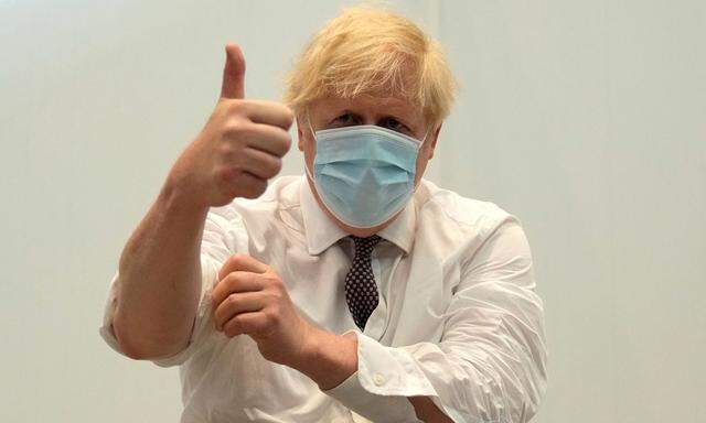 Der britische Premierminister nach der zweiten Teilimpfung von AstraZeneca. 