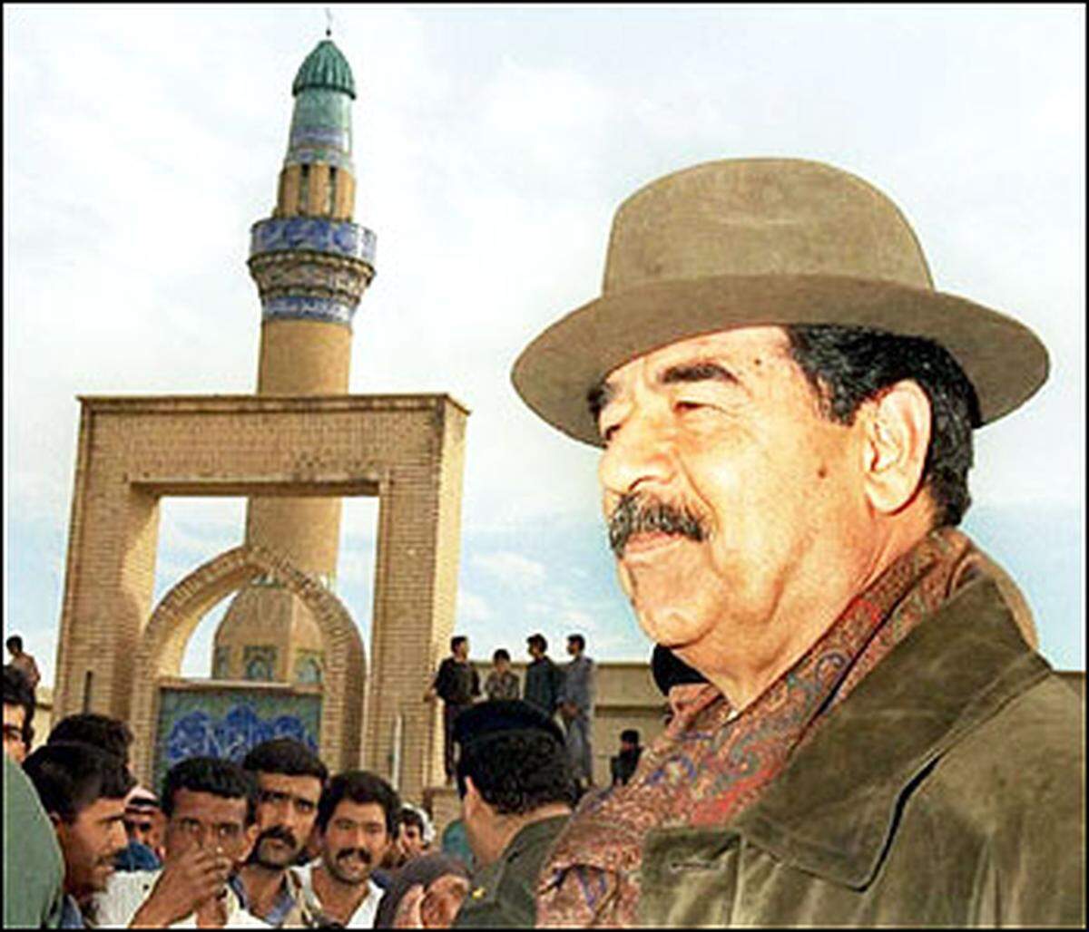 Doch Saddam hatte damals vielleicht auch kaum eine Wahl. Die US-Regierung ließ sich nicht auf Verhandlungen ein, und nur ein kleiner Teil seines Volkes wollte für das Überleben des ungeliebten Regimes in den Krieg ziehen. Im Exil hätte Saddam Hussein außerdem ständig Angst haben müssen, dass ihn eines Tages einer der hunderttausenden Iraker, die eine offene Rechnung mit ihm hatten, umbringen würde.
