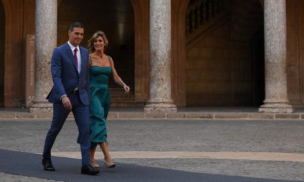 Premier Pedro Sánchez und seine Frau, Begoña Gómez.  