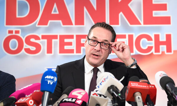FPÖ-Chef Strache bei der Pressekonferenz am Mittwoch