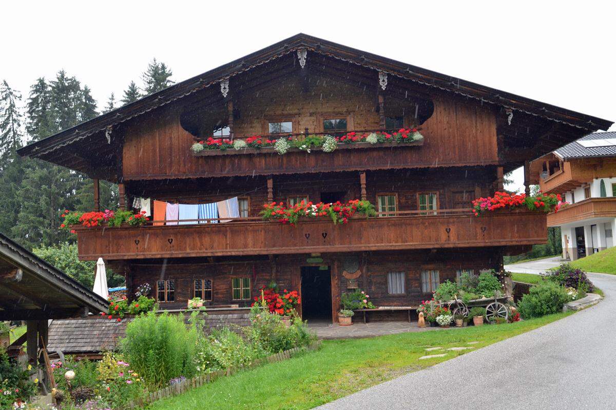 Der Hof befindet sich derzeit in Besitz von Anton Kostenzer. Im kommenden Jahr soll dessen ältester Sohn die Wirtschaft übernehmen.