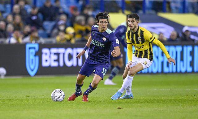 ARNHEM, 12-02-2022, GelreDome, Dutch Eredivisie Football, season 2021 / 2022, Vitesse - PSV, during the match, PSV playe