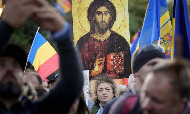 Die Anhängerschaft der neofaschistischen AUR wuchs rasant – die orthodoxe Kirche ist wohlwollend gesinnt.  