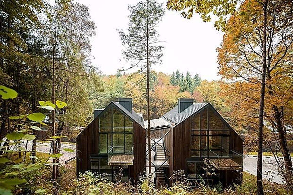A House in the Forest in Vilnius, Litauen, von Inblum, Palekas architects studio und Plazma architecture studio.