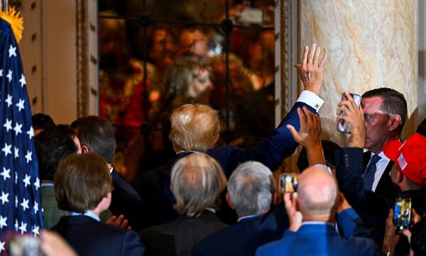 Kampf gegen die Justiz. Der ehemalige US-Präsident Donald Trump hat nun eine weitere Anklage am Hals.