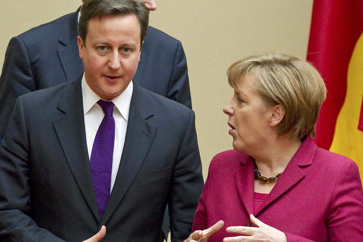 "Die Zeit des Handelns ist gekommen. Und es ist dringend."Der britische Premier David Cameron erklärt die Beteiligung seines Landes an den Luftangriffen.