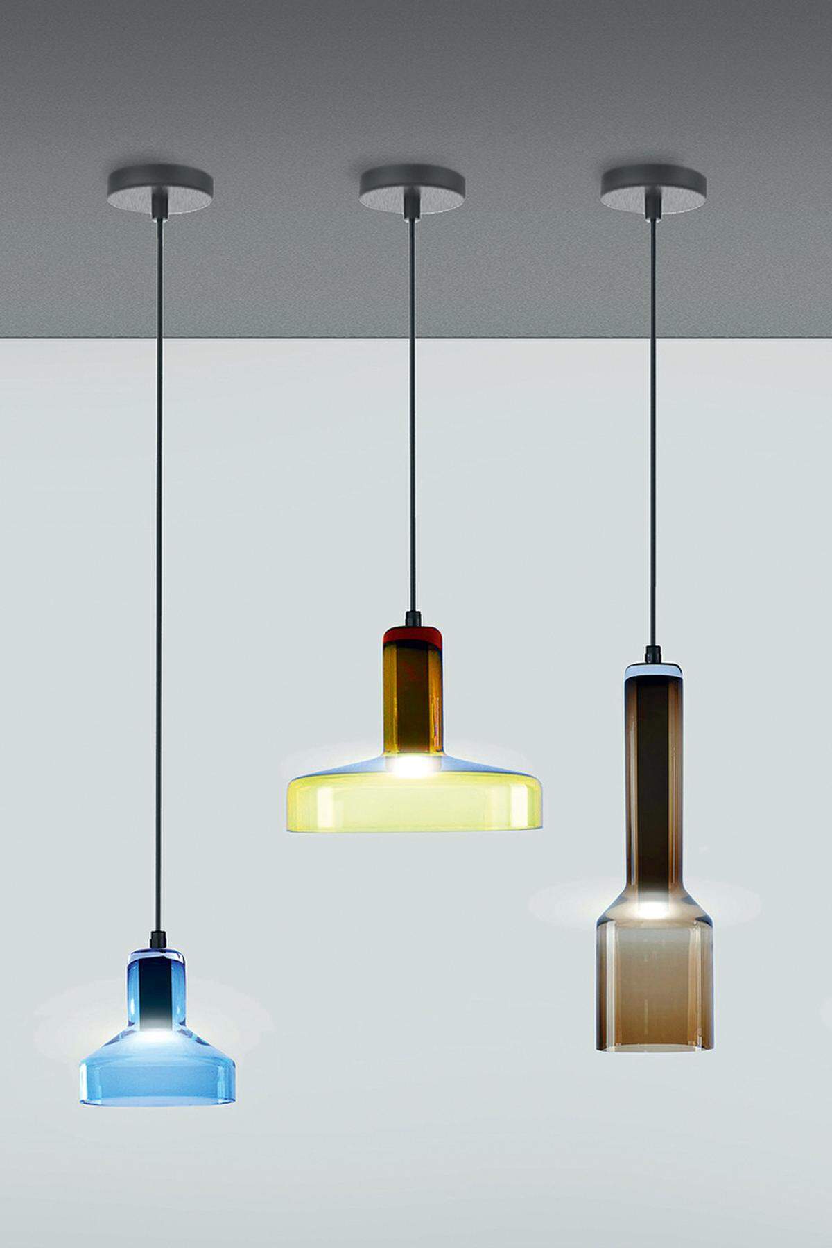 Für Danese hat Designer Arik Levy „Stab Light“ entworfen. Die Glasbläser haben sie in Form gebracht.