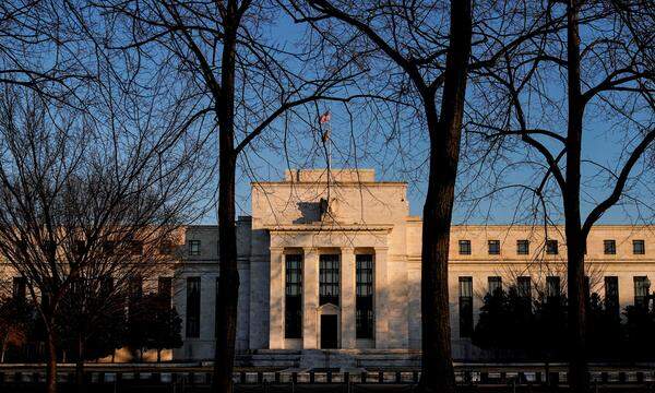 Die US-Zentralbank Federal Reserve dürfte auf ihrer letzten heurigen Zinssitzung geldpolitisch erneut stillhalten. 