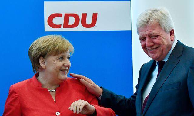 Angela Merkel und Hessens Ministerpräsident Volker Bouffier.