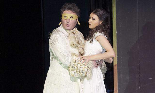 Er hat eine der schönsten Baritonstimmen unserer Zeit: Ludovic Tézier als Don Giovanni, hier mit Valentina Naforniță  als Zerlina.