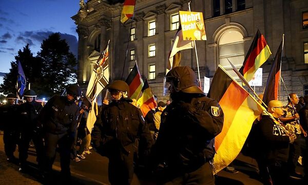 Die anti-islamische Pegida gewinnt angesichts der Flüchtlingskrise wieder Unterstützung.