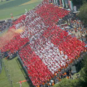 2019 saßen Tausende Menschen auf den Tribünen, die heuer leer bleiben werden.