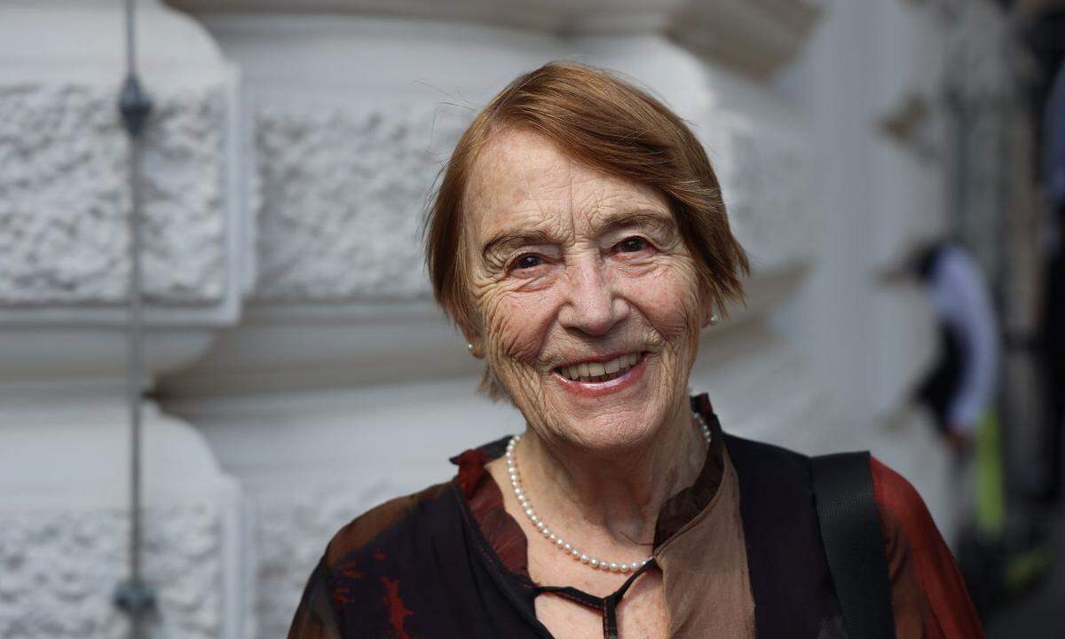 „Sprache kann mithelfen, das eigene Leben bewohnbarer zu machen.“ Renate Welsh, geboren 1937 in Wien. 