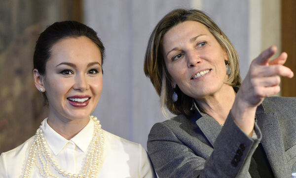 : Operball-Organisatorin Desiree Treichl-Stürgkh (r.) und Sopranistin Aida Garifullina