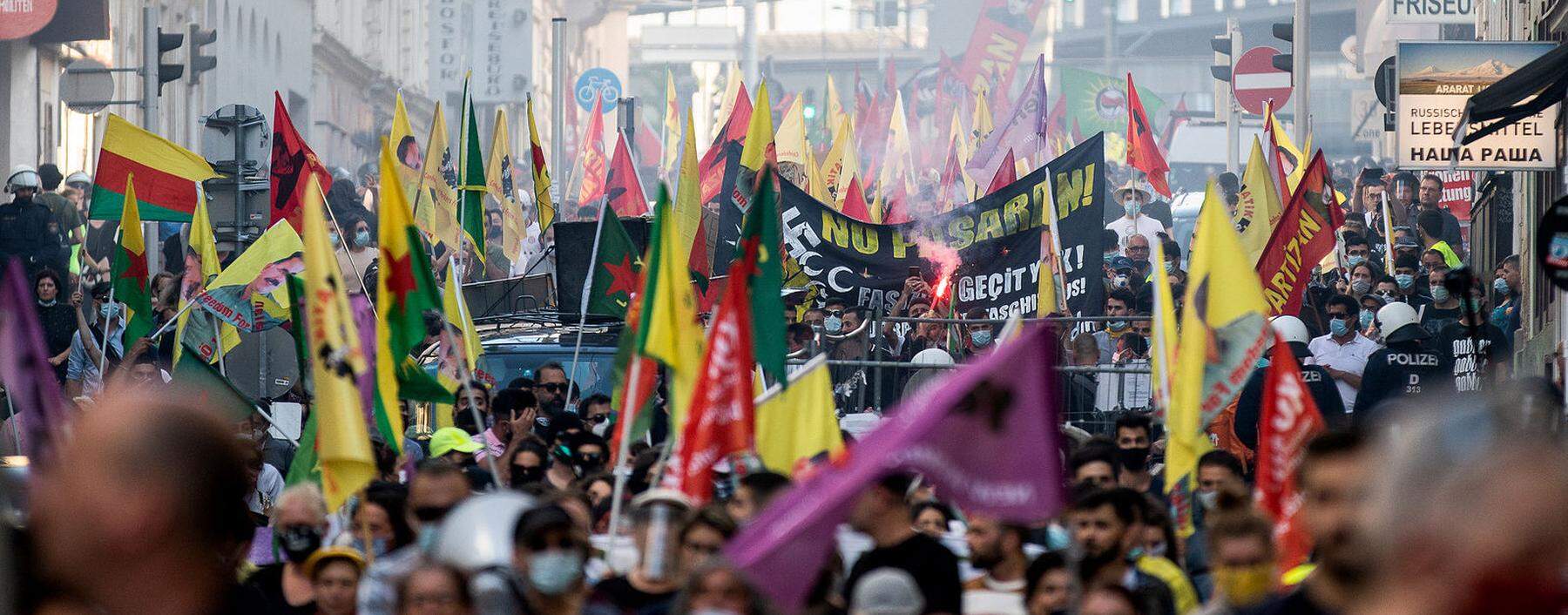 KURDEN-DEMO IN WIEN-FAVORITEN