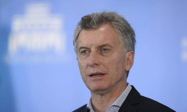 ARGENTINA-URUGUAY-MACRI-VAZQUEZ