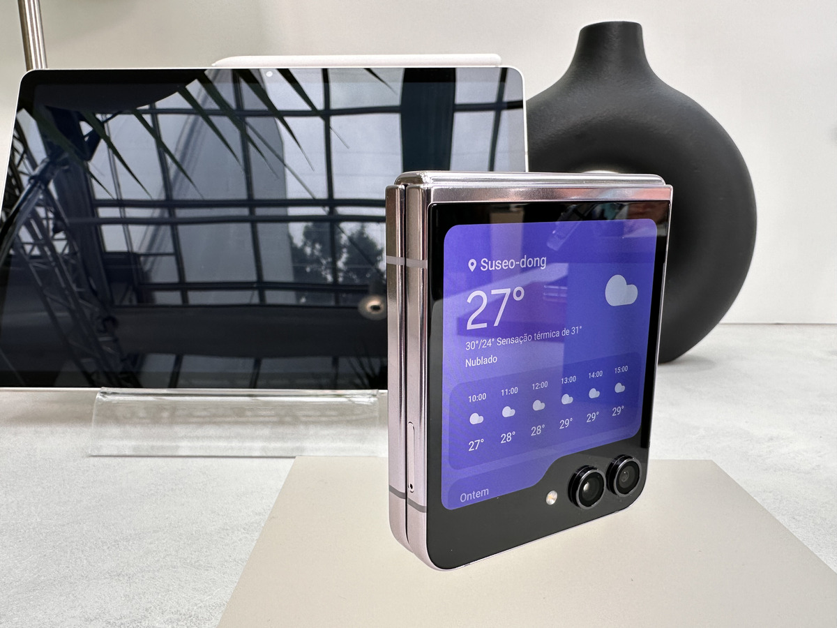 Durch den größeren Außenbildschirm können mehr Infos angezeigt werden, aber auch …