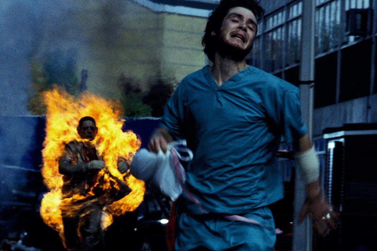 Auch Danny Boyles sozial-realistisch-apokalyptischer Thriller "28 Days Later" kann dem Subgenre angerechnet werden. Der britische Regisseur zeigt das Schicksal von vier Londonern 28 Tage nach dem Ausbruch eines verheerenden Virus.