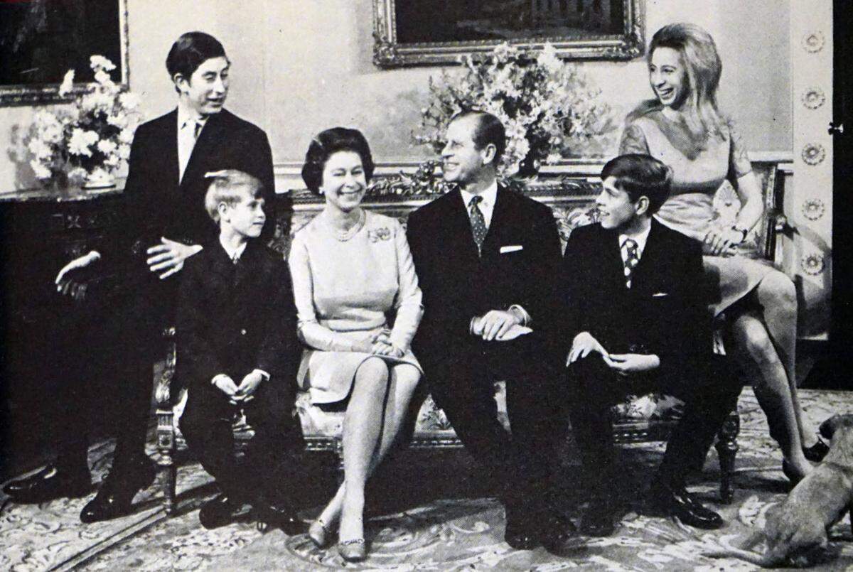 Auch mit der Dauer ihrer Ehe stellten Königin Elizabeth II.  und Prinz Philip in der Geschichte der britischen Royals einen Rekord auf. Die sogenannte Gnadenhochzeit, der 70. Hochzeitstag, wurde am 20. November 2017 gefeiert.