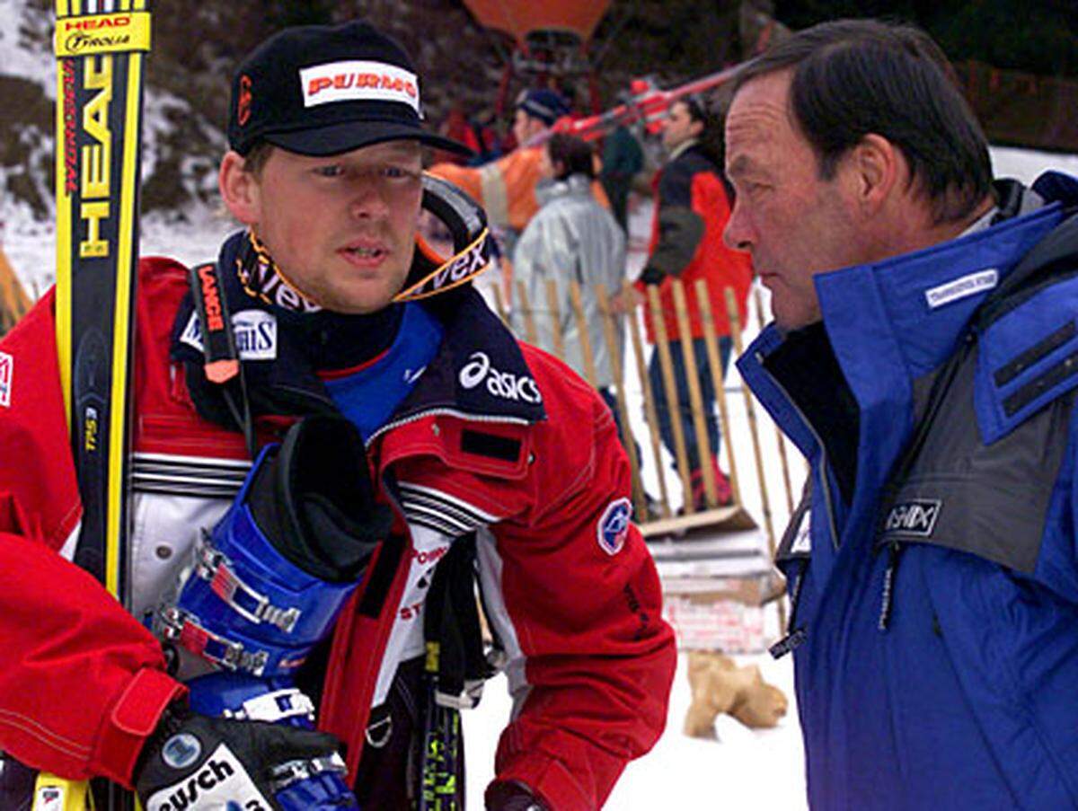 1998 bei der Abfahrt in Gröden: Toni Sailer mit ÖSV-Fahrer Werner Franz.