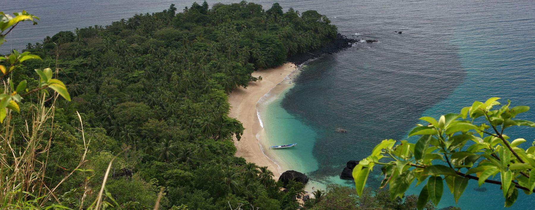 Banana Beach auf Príncipe: Der Strand zählt – je nach Ranking – zu den schönsten der Welt.