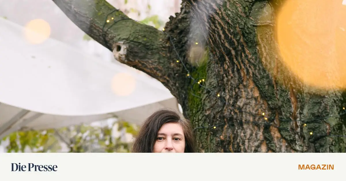 Auf-Recherche-zwischen-Starnacht-Heidi-Fest-und-dem-Portofino-von-Simmering-Wo-man-den-Gef-hlen-freien-Lauf-l-sst-premium-