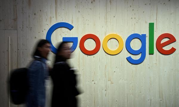 Der Google-Konzern bringt es wieder auf einen Börsenwert von mehr als zwei Billionen Dollar.